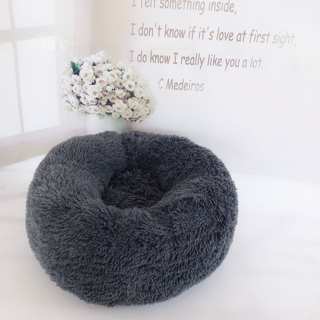 Small Dogs Round Plush Cat Litter Kennel Pet